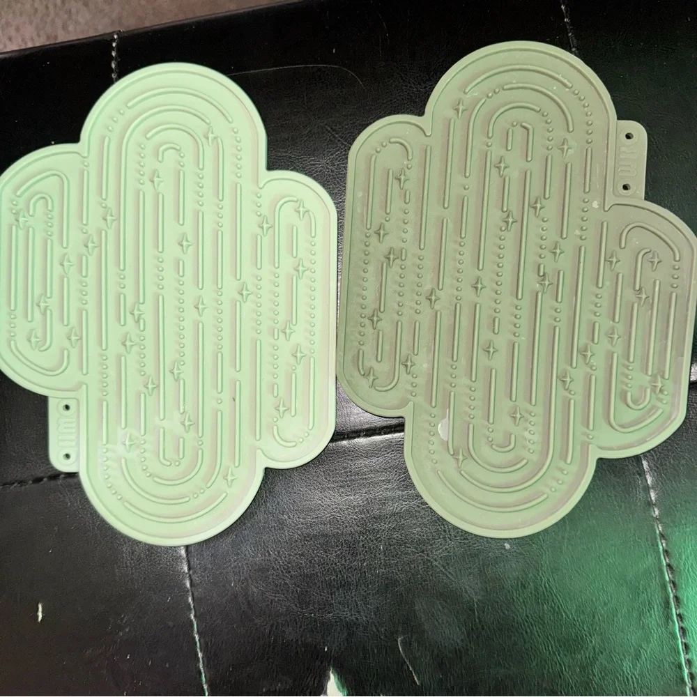 Green Cactus-Shaped Silicone Mats
